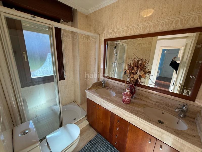 Foto 25962b1b-85ec-455f-820d-0cb39fe7e53f. Casa en barrio brazomar 68 en Cotolino Castro - Urdiales