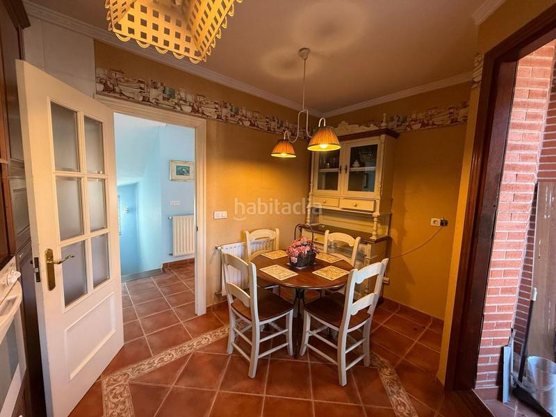 Foto 432ff969-403f-432b-86c6-eefd5719cddf. Casa en barrio brazomar 68 en Cotolino Castro - Urdiales