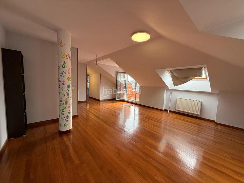 Foto a5fb37cd-5c7c-4a8c-9aab-b69027144bd0. Attico con riscaldamento parcheggio piscina in Brazomar Castro - Urdiales