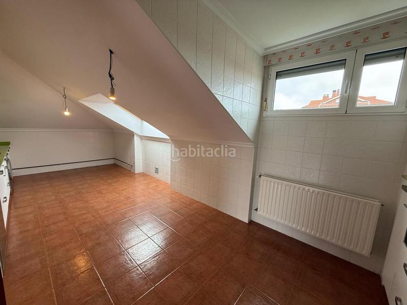 Foto f0ca2728-83a6-4392-92c9-d0b40e1c0ab0. Attico con riscaldamento parcheggio piscina in Brazomar Castro - Urdiales