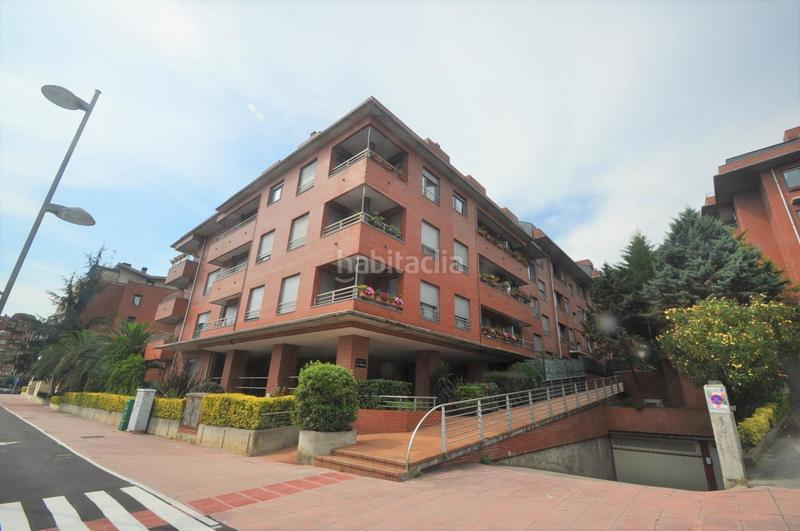 Foto d98e5682-fad2-4c0e-ad9b-c04a0d2dec07. Penthouse with heating parking pool in Brazomar Castro - Urdiales