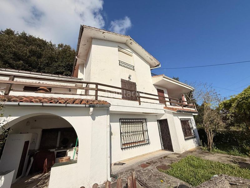 Foto 470c207f-a732-4e53-be81-f201837d474d. Casa amb calefacció aparcament a Santoña