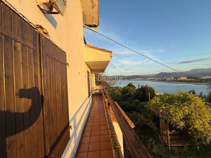 Foto 589ecf0b-8ce8-4260-ba2b-bff7b6284237. Casa amb calefacció aparcament a Santoña