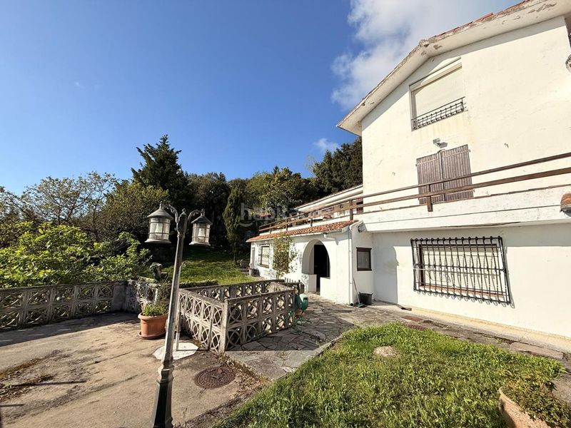 Foto db23bd1e-0c2d-4556-baac-b2b9756241f8. Casa amb calefacció aparcament a Santoña