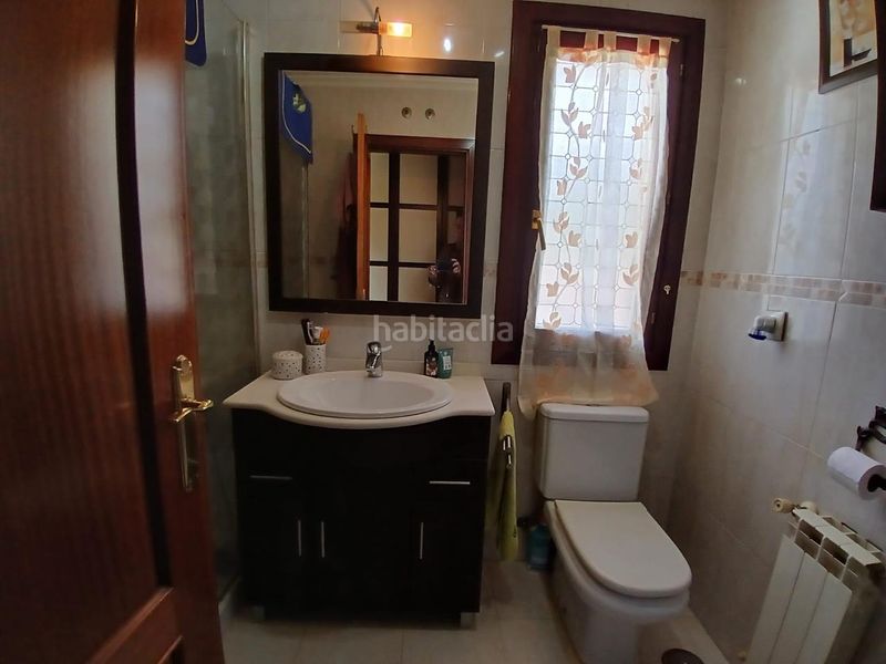 Foto 30635f8d-96a4-4556-8c8a-2093fd296e94. Casa adosada en barrio otañes 77 gran oportunidad de inversión! en Castro - Urdiales