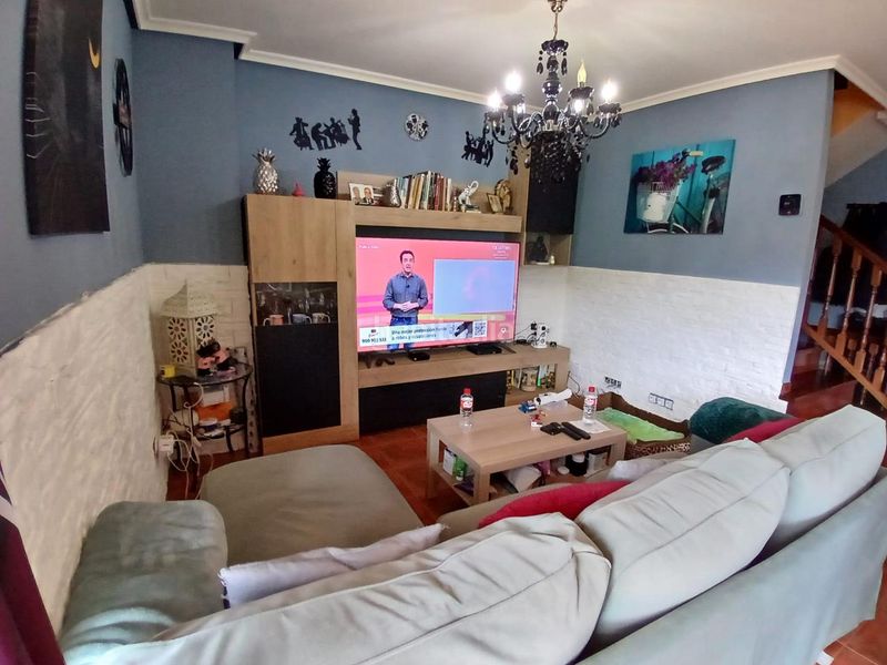 Foto 33351fc3-45be-4719-9fd8-f6843ed65a57. Casa adosada en barrio otañes 77 gran oportunidad de inversión! en Castro - Urdiales