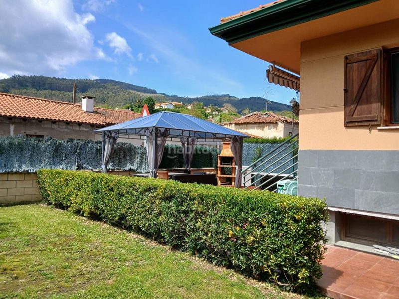 Foto 41238a4d-6049-4cb8-b35c-d0f9b8be8dd2. Casa adosada en barrio otañes 77 gran oportunidad de inversión! en Castro - Urdiales