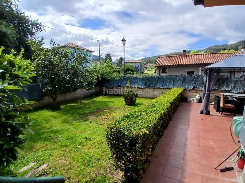 Foto b34fe2fc-4be0-4886-a3cc-d46be549c0d3. Casa adosada en barrio otañes 77 gran oportunidad de inversión! en Castro - Urdiales