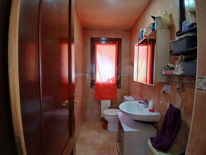 Foto f60bd1e3-b5aa-4f3f-aed7-1dae223d696f. Casa adosada en barrio otañes 77 gran oportunidad de inversión! en Castro - Urdiales