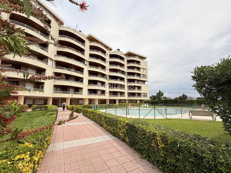 Foto dfddf8ea-622f-4062-95ec-240d4ad8cf3d. Pis amb calefacció aparcament piscina a Brazomar Castro - Urdiales