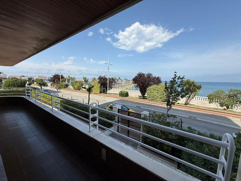 Foto f7b65baa-5966-4887-80c5-adc1d93e51e4. Pis amb calefacció aparcament piscina a Brazomar Castro - Urdiales