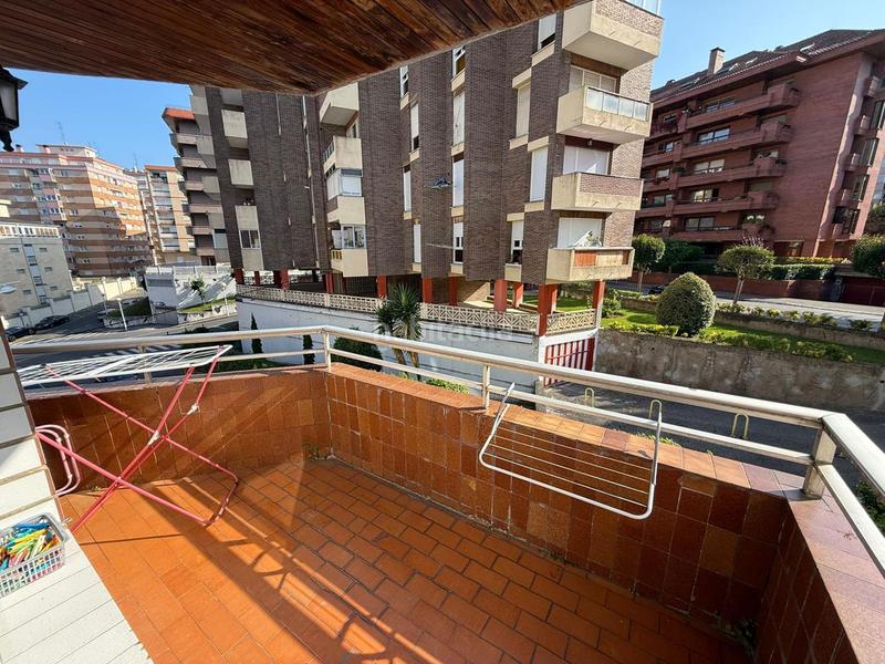 Foto 97ed76ba-4cc4-4a33-b631-e42cab363bad. Appartamento in menéndez pelayo 31 in Brazomar Castro - Urdiales