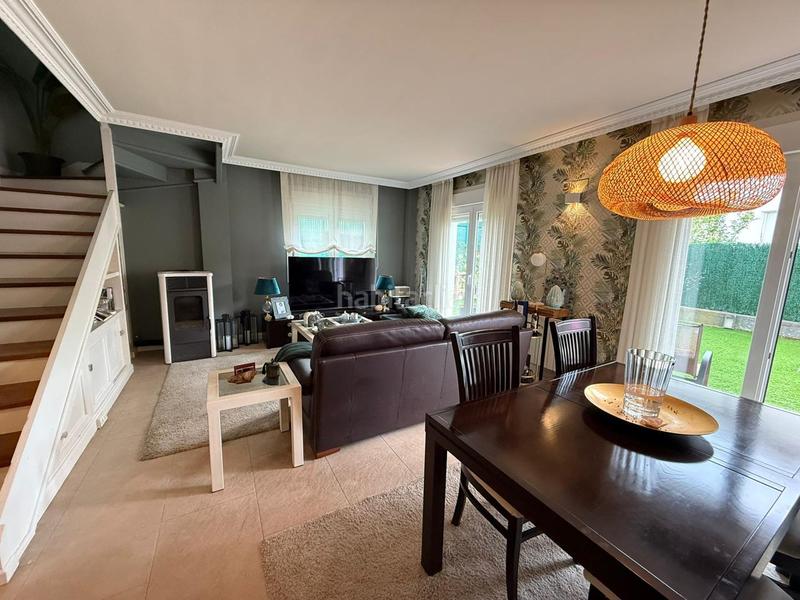 Foto f2878951-c055-4338-94a2-9d5a4eaa8db5. Casa bifamiliare con riscaldamento parcheggio in Samano Castro - Urdiales