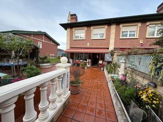 Semi detached house  De chinchapapa