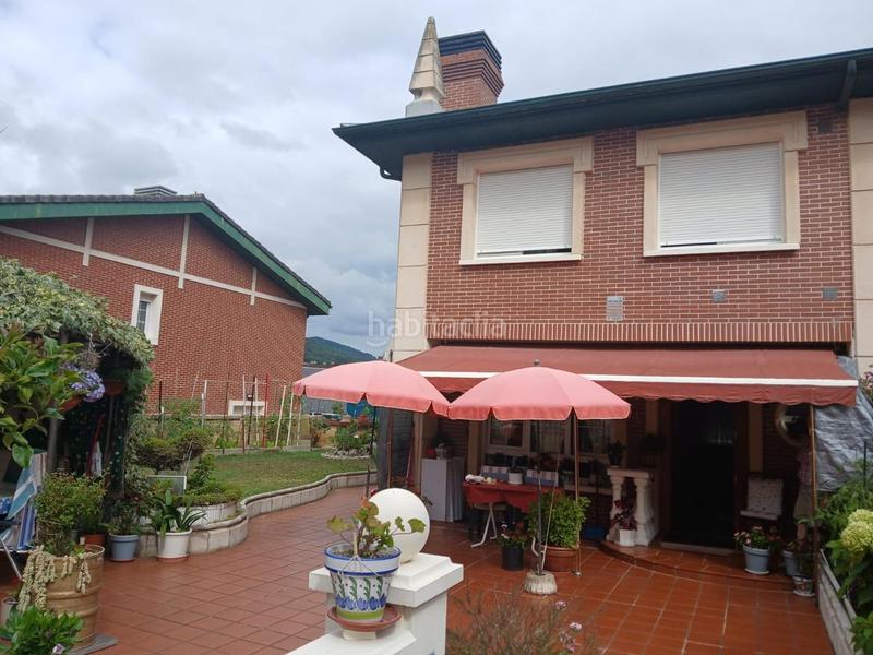 Foto e7224aee-cf7d-431d-bdf2-ef9dbcdafe67. Casa adossada amb calefacció aparcament piscina a Castro - Urdiales