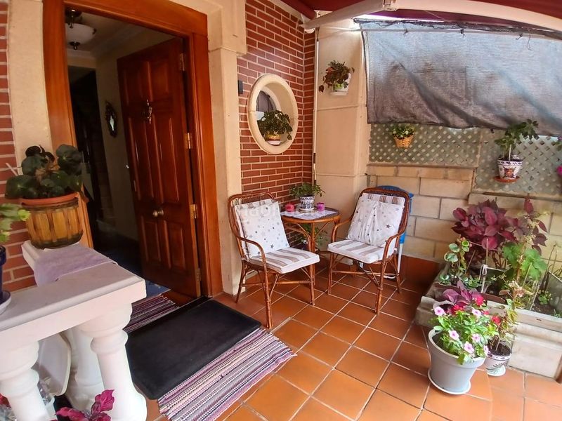 Foto 5d7d0c4b-54e2-4123-a131-8445f9589d83. Casa adossada amb calefacció aparcament piscina a Castro - Urdiales