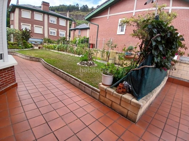 Foto dcd3490a-4ea1-4795-a06c-f35c12230062. Casa adossada amb calefacció aparcament piscina a Castro - Urdiales