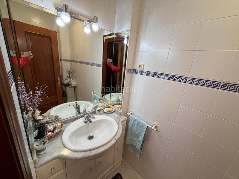 Foto f7bc1aee-4057-4617-8a2b-26c3af6e7d71. Casa adossada amb calefacció aparcament piscina a Castro - Urdiales