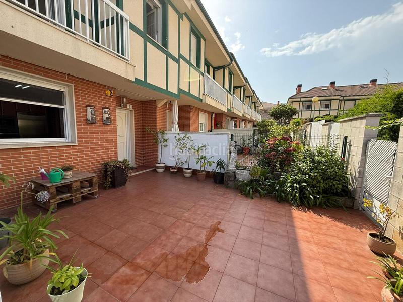 Foto 28b9cb22-cbbb-4626-bbc1-e162e3f8cd8f. Casa bifamiliare con riscaldamento parcheggio in Mioño-Santullán Castro - Urdiales