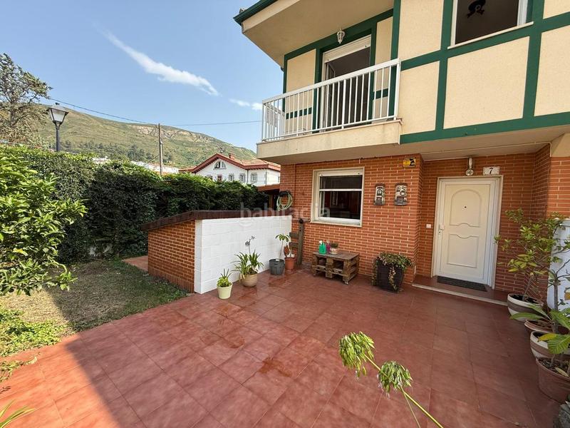 Foto 52576b71-1069-45d4-8234-b49d41890b2a. Casa bifamiliare con riscaldamento parcheggio in Mioño-Santullán Castro - Urdiales