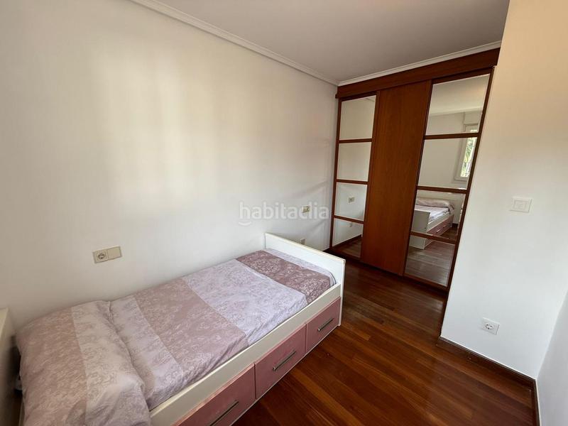 Foto e74716a2-8e94-4256-9845-cc994c2d93e8. Casa bifamiliare con riscaldamento parcheggio in Mioño-Santullán Castro - Urdiales
