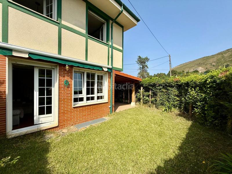 Foto fafb8fe0-58d6-4838-b57a-466a7fefd236. Casa bifamiliare con riscaldamento parcheggio in Mioño-Santullán Castro - Urdiales
