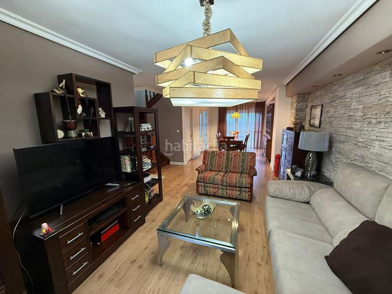 Foto 175a26bf-95ef-48af-a06c-18c285c72137. Casa a schiera con riscaldamento parcheggio in Mioño-Santullán Castro - Urdiales