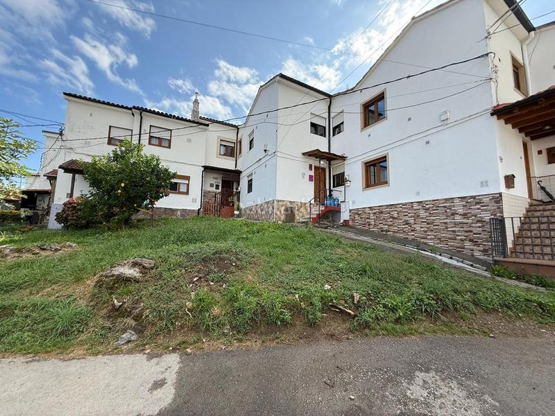 Foto 2eca9cb1-1740-42f7-83a3-9bfeee08a76f. Casa adosada en Mioño-Santullán Castro - Urdiales