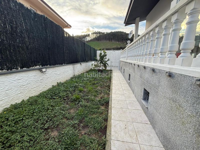 Foto 07080e86-3dd0-43a0-a260-7e27131dff24. Casa amb calefacció aparcament piscina a Samano Castro - Urdiales