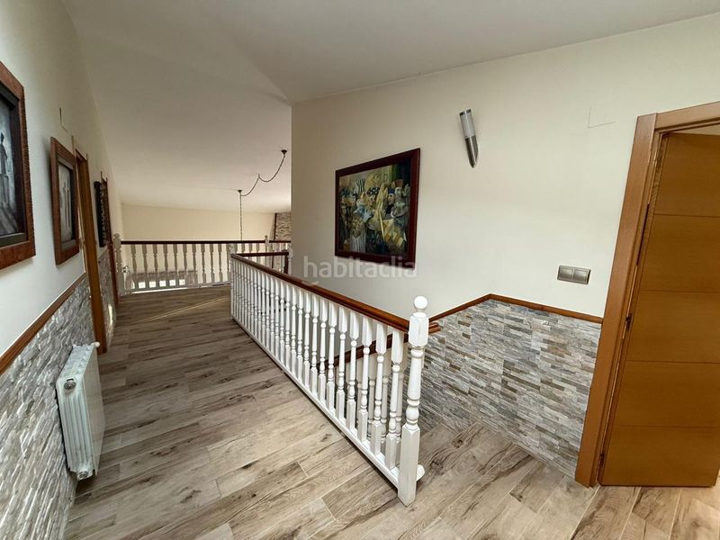Foto 60336d50-dbec-4b8d-b5a4-b01ac7fdf15e. Casa amb calefacció aparcament piscina a Samano Castro - Urdiales