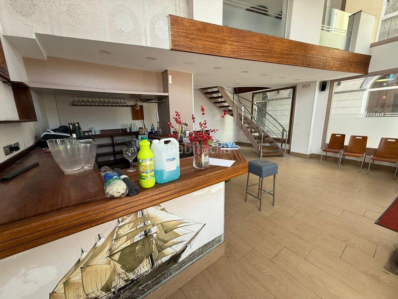 Foto 4c8c733a-2df1-4e79-a1bd-f6bf62001905. Local comercial a Centro Castro - Urdiales