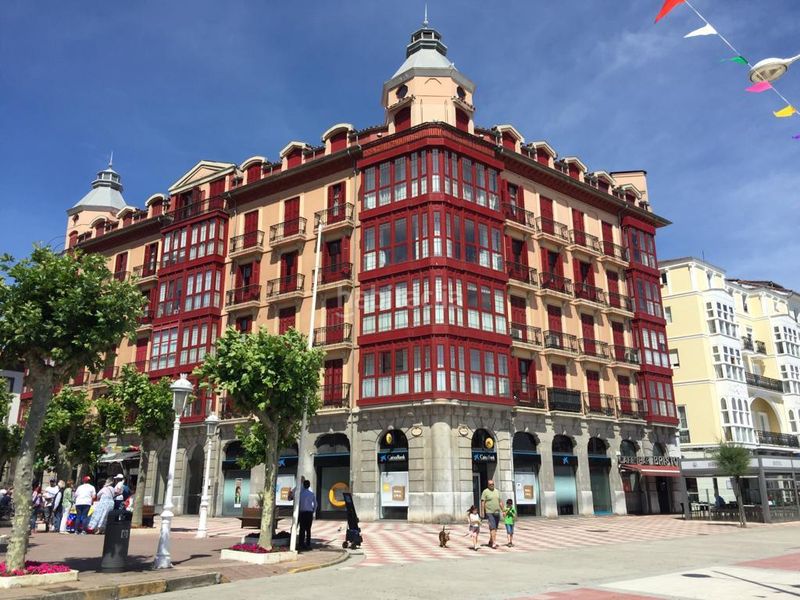 Foto c13fd9b6-e505-45bb-bd16-1006da4d7326. Local comercial a Centro Castro - Urdiales