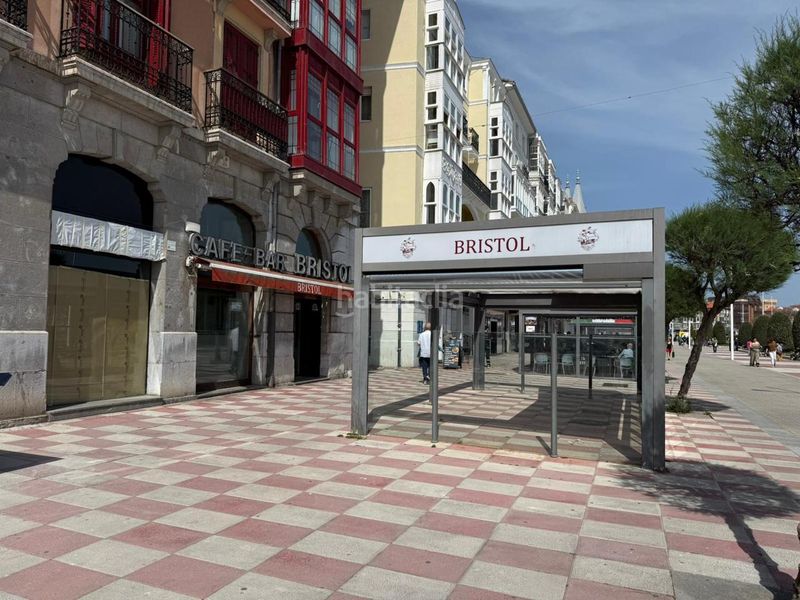 Foto c86b9edc-77fd-46de-bb6f-f785dd8e3c27. Local comercial a Centro Castro - Urdiales