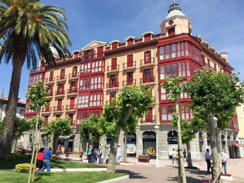 Foto fcac441a-a8b2-4dcf-9d08-4707f9343d93. Local comercial a Centro Castro - Urdiales