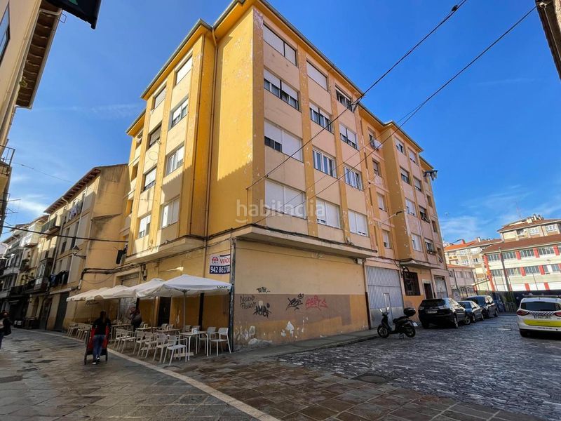Foto a98eca84-e10b-41fd-93ed-b72388e5f9d4. Local comercial a Centro Castro - Urdiales