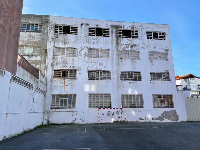 Foto c9fc27e9-1f3d-40eb-9090-3db1a11df887. Local comercial a Centro Castro - Urdiales