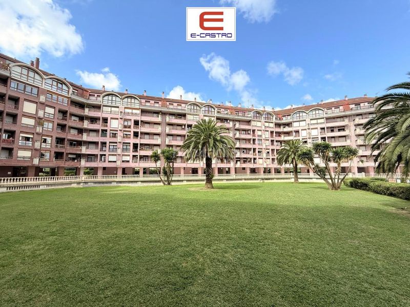 Foto c3f54e92-f776-4b4b-a4fd-c021fa691672. Aparcament cotxe a Brazomar Castro - Urdiales