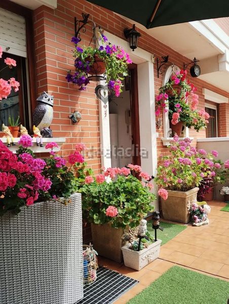 Foto bc1f88b1-778d-4c73-a691-0ddd77324b30. Casa adosada en Brazomar Castro - Urdiales