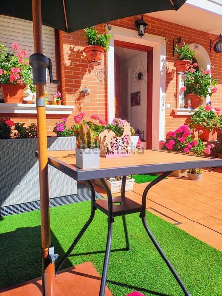 Foto 4b48eb7f-9ed6-4d93-9f35-146b24c85d71. Casa adossada amb calefacció aparcament a Brazomar Castro - Urdiales