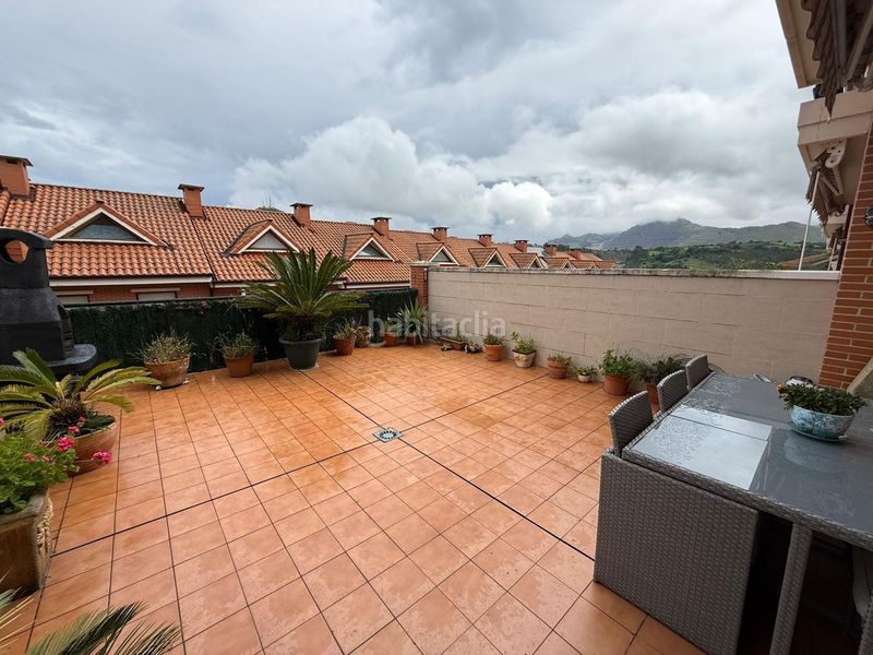 Foto 7df08f9c-1667-4d44-a4bd-e6207aa27f5d. Casa adossada amb calefacció aparcament a Brazomar Castro - Urdiales