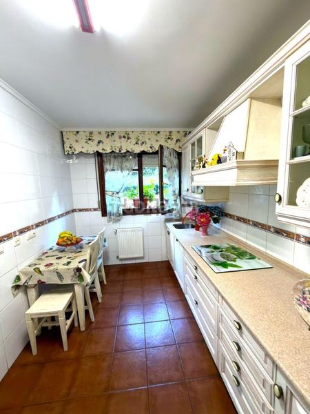 Foto 0ba320fa-d44e-4a4c-82e7-64e6cfea09ee. Casa a Brazomar Castro - Urdiales