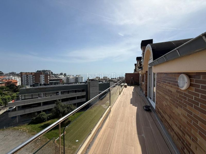 Foto e4c04f28-4290-497a-93c1-bcec45b5c6bb. Àtic a 1 de mayo 4 a Playa Ostende Castro - Urdiales