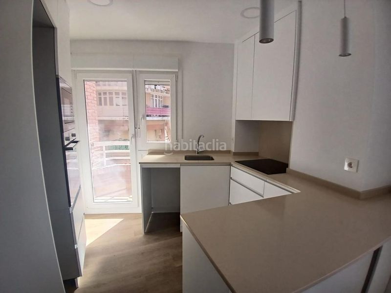 Foto ffcb2296-a0c9-437a-8cd0-cbc31f94661a. Piso en Centro Castro - Urdiales