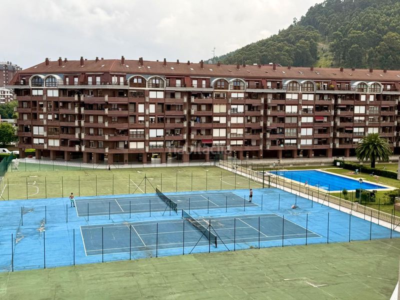 Foto 1026bf84-c8a6-4a19-b710-86b51d7fcee3. Pis amb calefacció piscina a Brazomar Castro - Urdiales