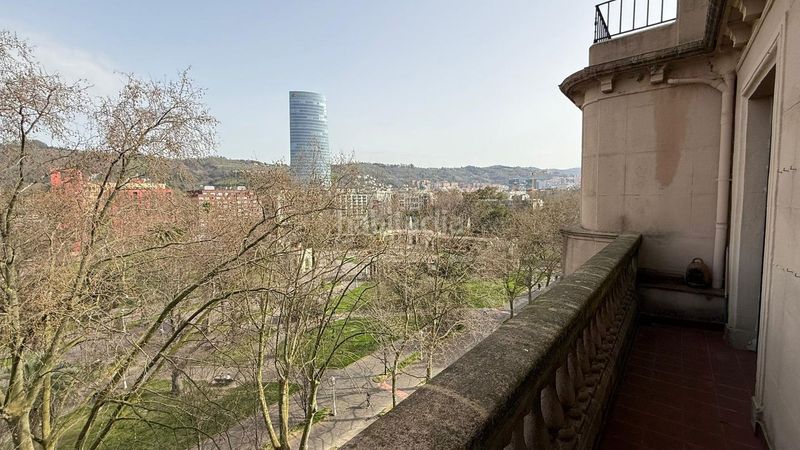 Foto d731b424-3549-484b-881e-2d25a247f89d. Flat with heating in Abandoibarra - Guggenheim Bilbao
