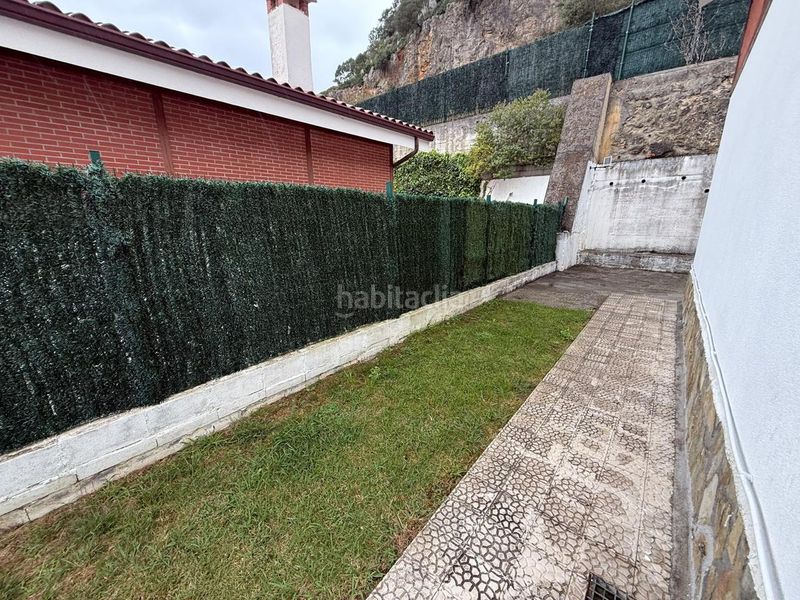 Foto 0ac2dbec-862b-4335-b31f-ef0ef4fe8c7c. Casa amb calefacció aparcament a Samano Castro - Urdiales