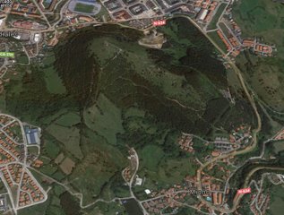 Terrain résidentiel à Barrio Mioño 86