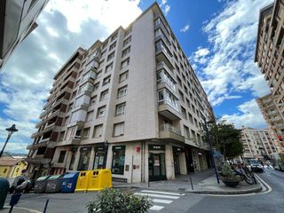 Local Comercial a Abaro etorbideà 6. Oportunidad semisótano en portugalete! 13 garajes