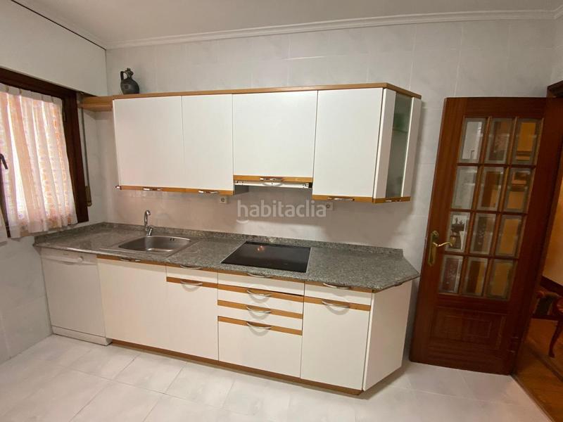 Foto 5abfc3f1-f4a9-467d-821f-57935381430a. Appartamento in república argentina 5 in Centro Castro - Urdiales