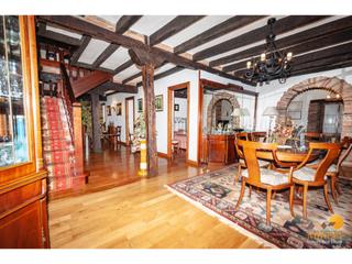 Casa a Perelada 119. Casona cántabra , piedra y madera , oreña , venta , cantabria